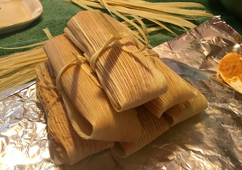 how to steam tamales