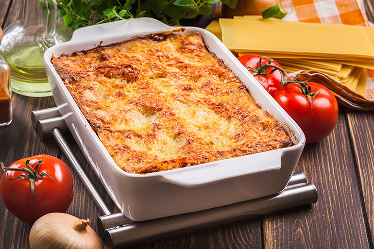 Everything-You-Need-to-Know-to-Find-the-Best-Lasagna-Pan-is-Right-Here!