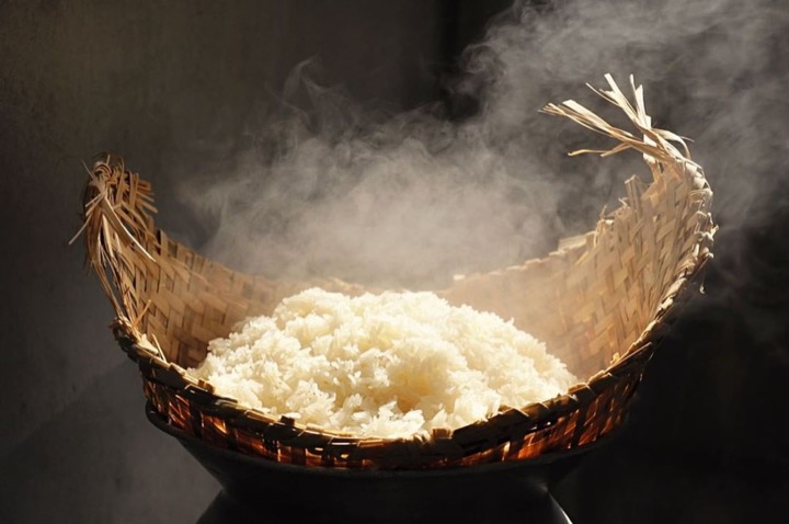 cook rice by using steamer